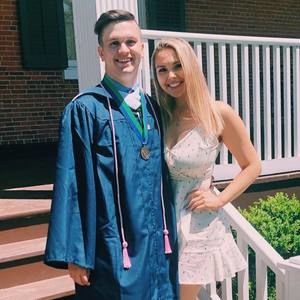 Meet your Posher, Jillian